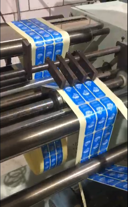 طباعة وقص استكرات